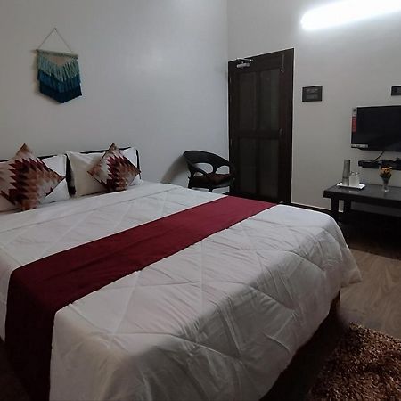 Jubels Homestay Guwahati Buitenkant foto