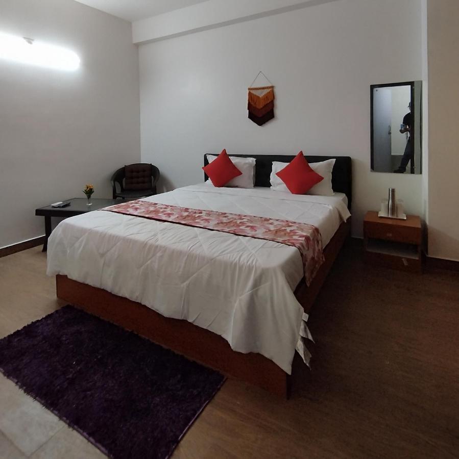 Jubels Homestay Guwahati Buitenkant foto